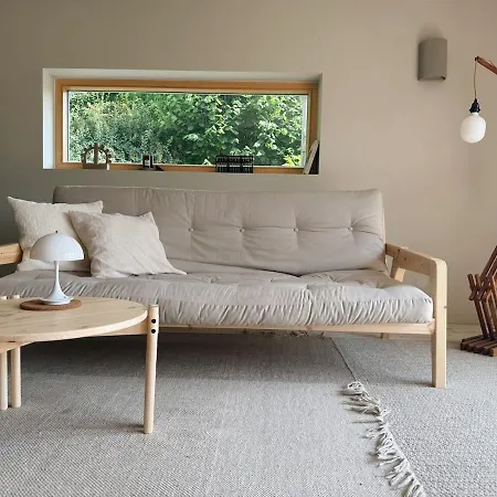 Apartman Oe - *